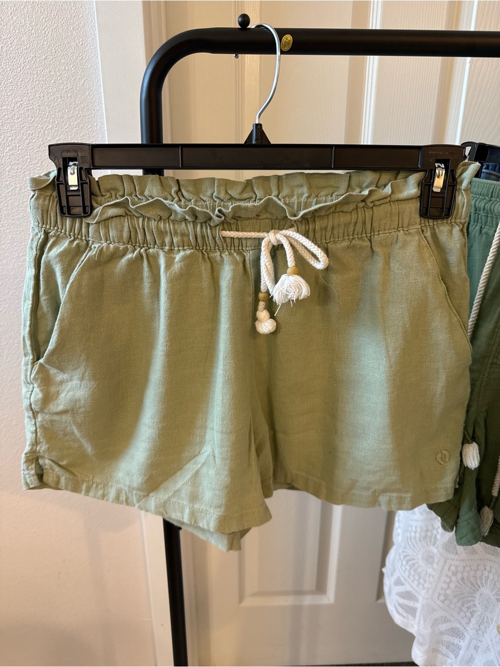 Light Olive Drawstring Women’s Linen-Blend Shorts